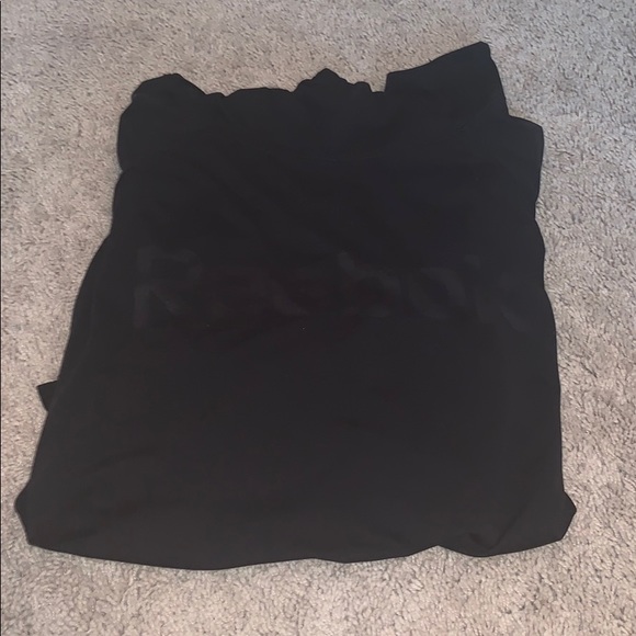 Reebok Tops - Reebok hoodie